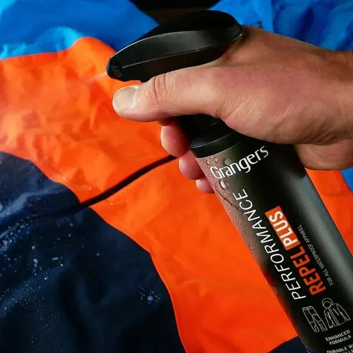 Performance Repel Plus Waterproofing Spray